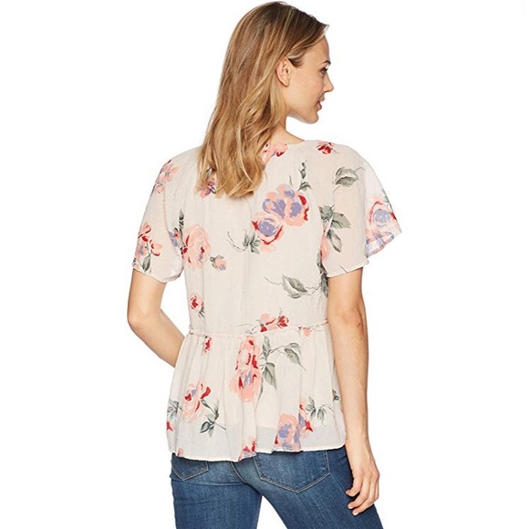 Lucky Brand Floral Flutter Top - Picture 3 of 6